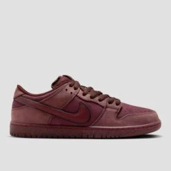 Nike SB Dunk Low Premium Skate Shoes Burgundy Crush / Dark Team Red - Earth