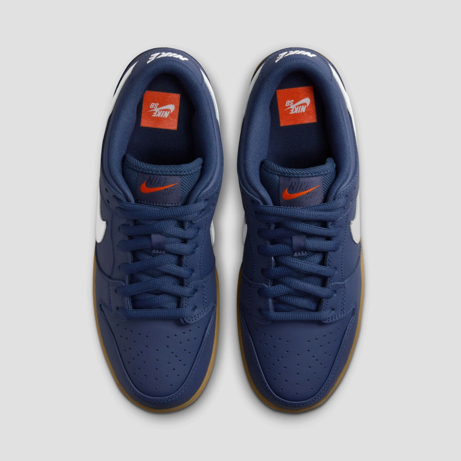 Nike SB Dunk Low Pro Skate Shoes Navy / White - Navy - Gum Light Brown 3 Nike SB Dunk Low Pro Skate Shoes Navy / White - Navy - Gum Light Brown - Image 3