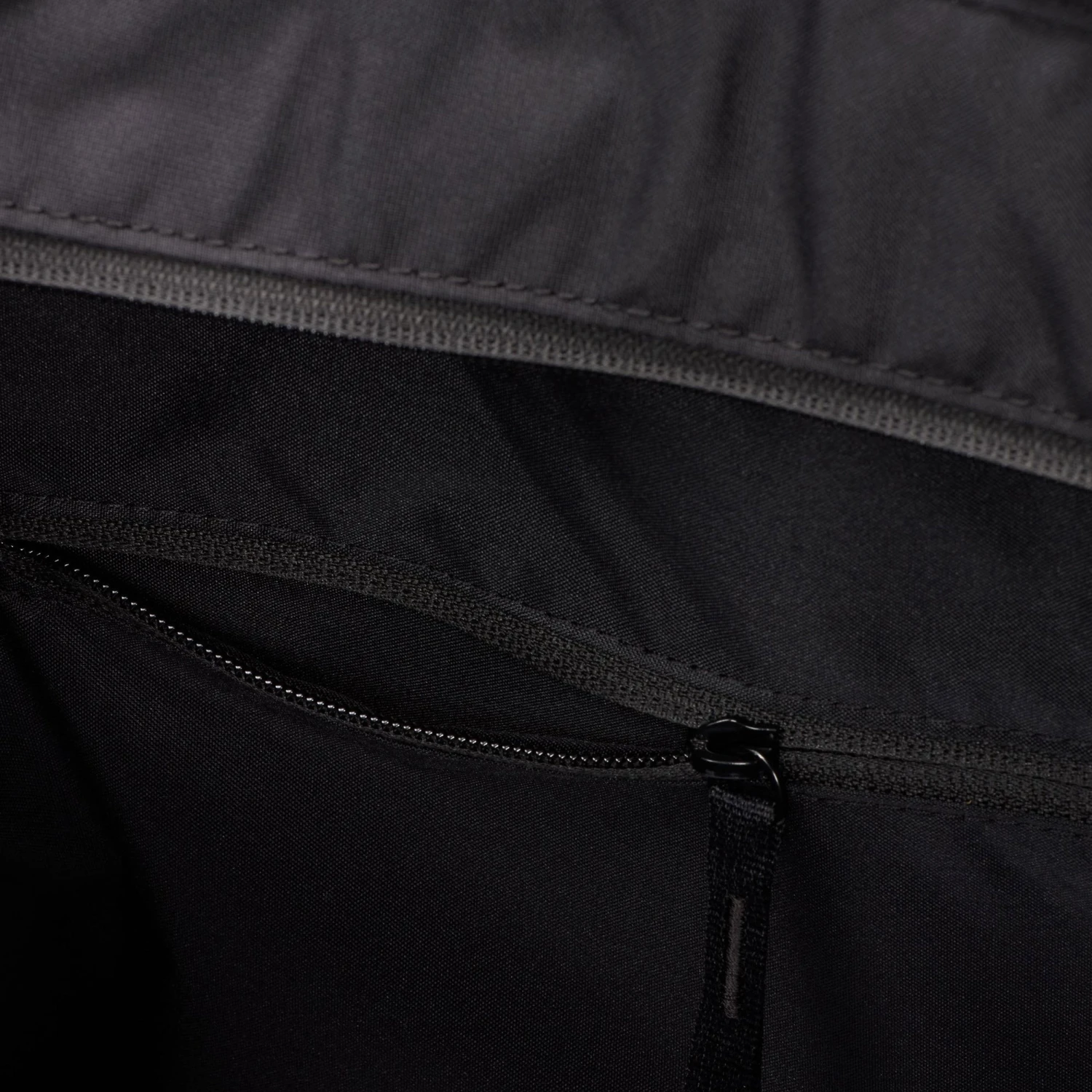 Nike Gym Tote Black / White 5 Nike Gym Tote Black / White - Image 5