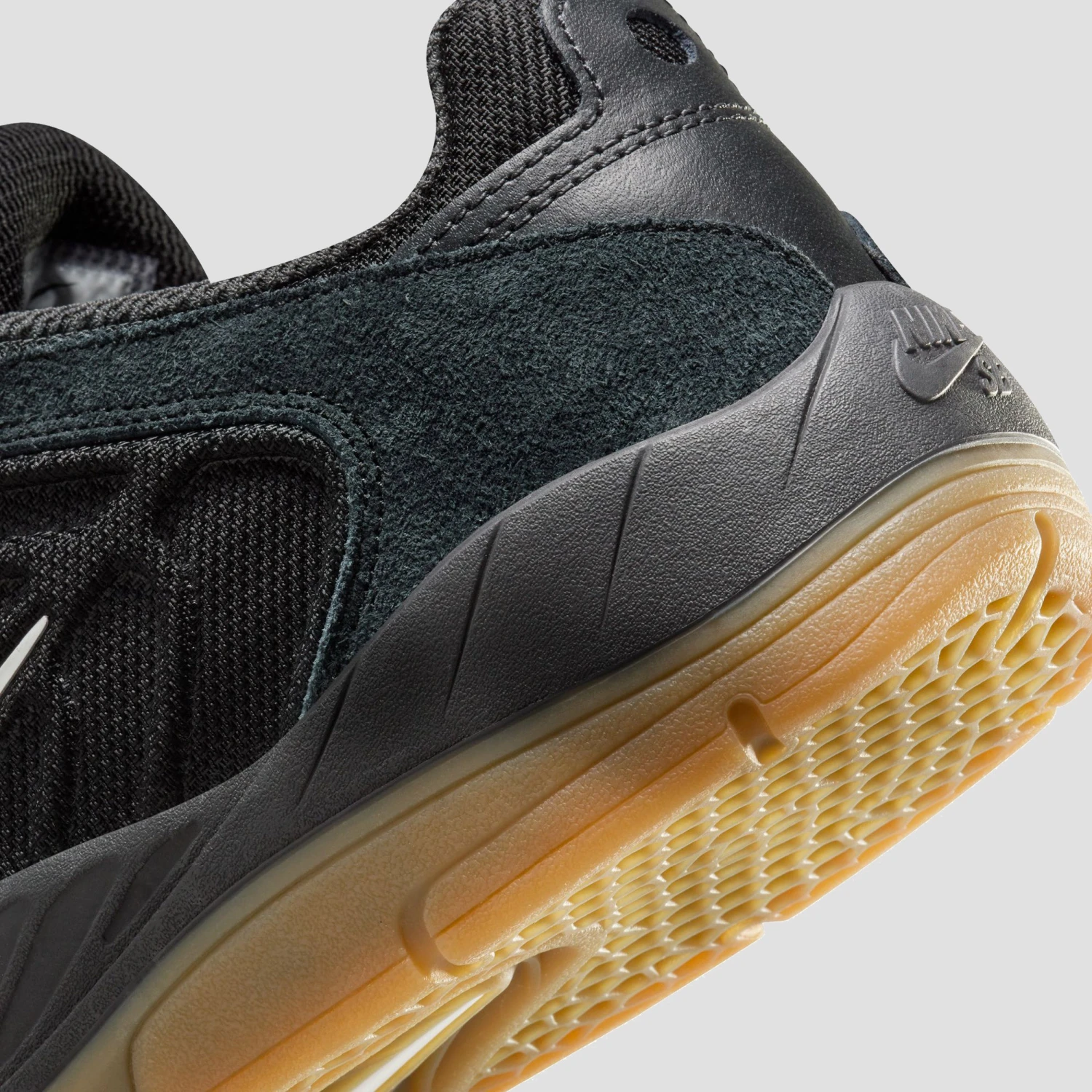 Nike SB Vertebrae Skate Shoes Black / Summit White - Anthracite - Black 8 Nike SB Vertebrae Skate Shoes Black / Summit White - Anthracite - Black - Image 8