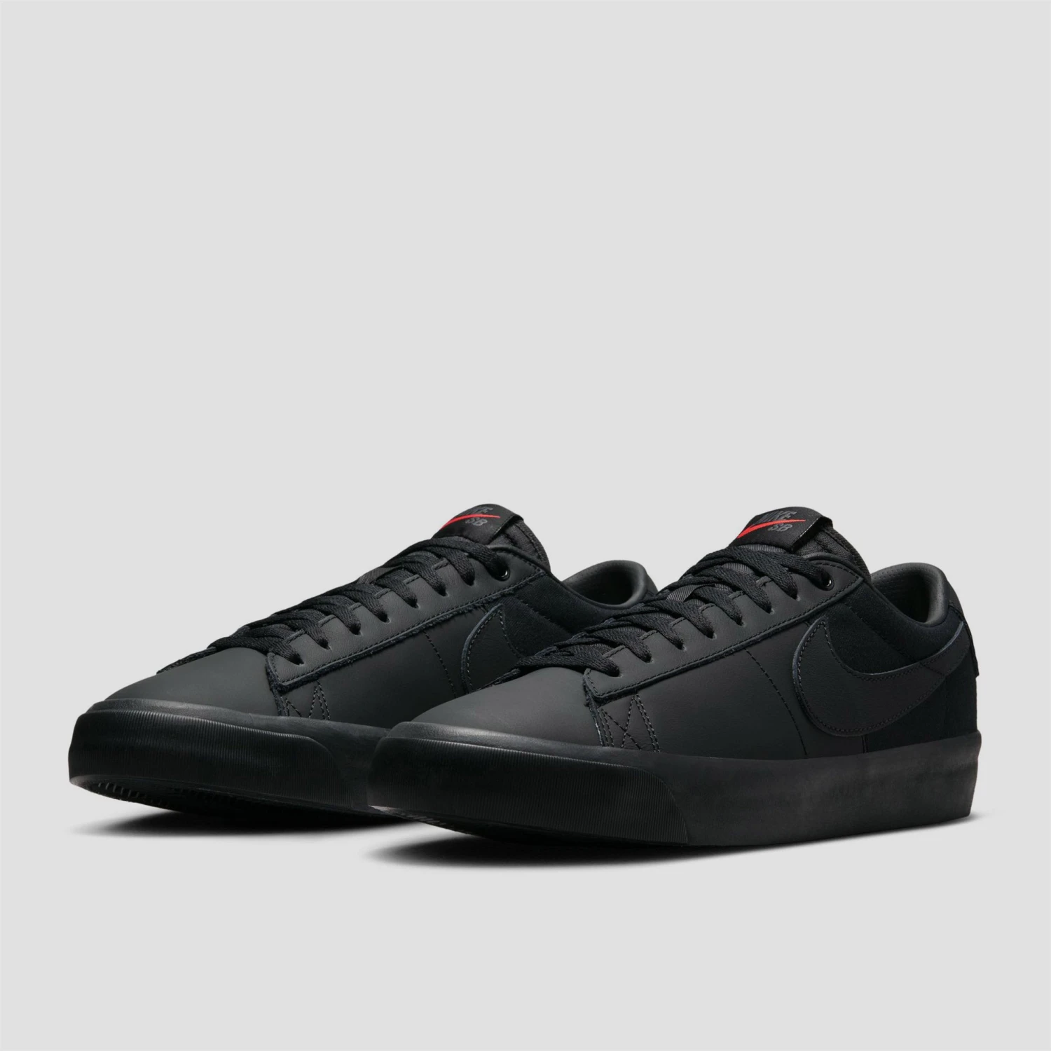 Nike SB Zoom Blazer Low Pro GT Skate Shoes Black / Black / Black 2 Nike SB Zoom Blazer Low Pro GT Skate Shoes Black / Black / Black - Image 2