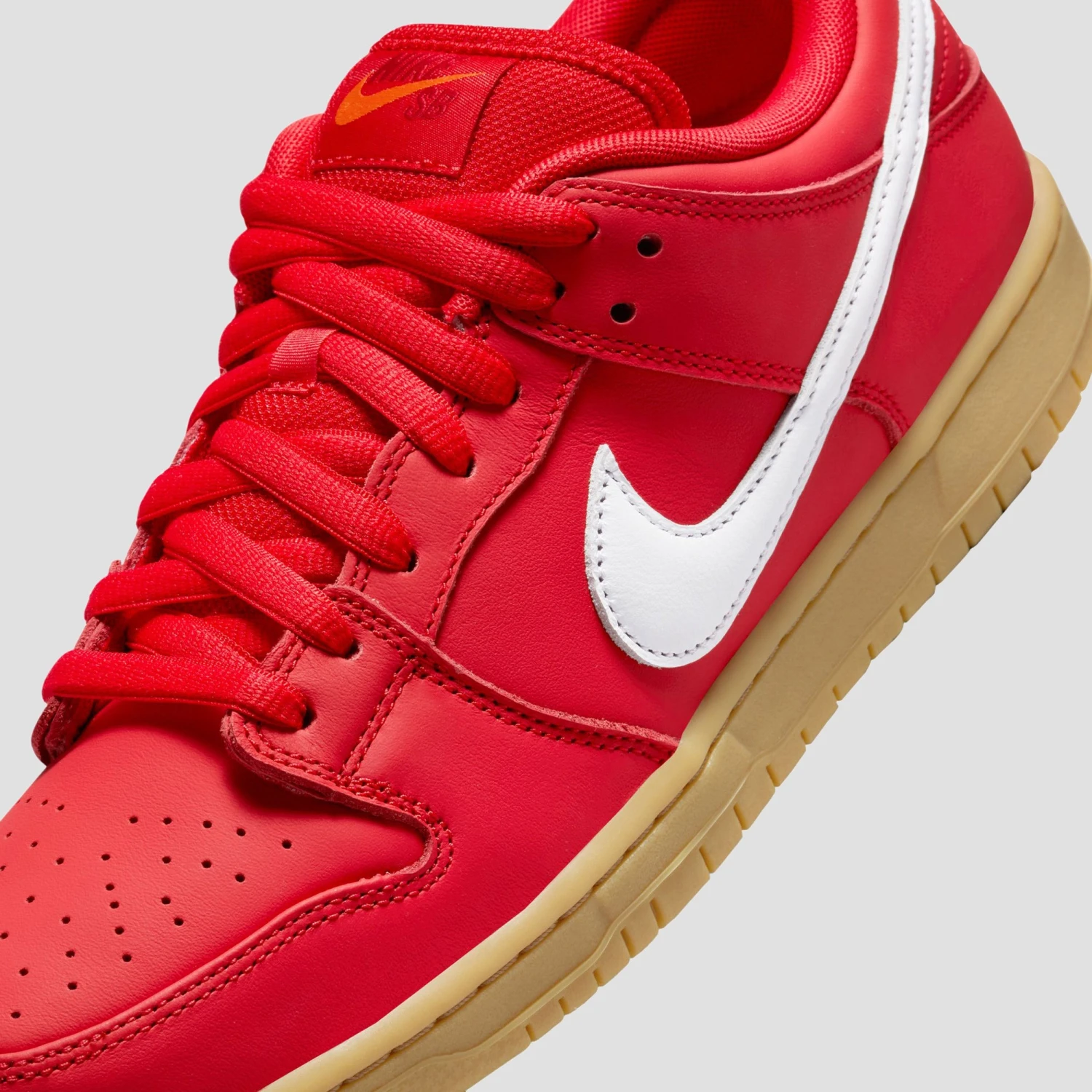Nike SB Dunk Low Pro Skate Shoes University Red / White 7 Nike SB Dunk Low Pro Skate Shoes University Red / White - Image 7