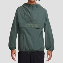 Nike SB Anorak Skate Jacket Vintage Green / Oil Green