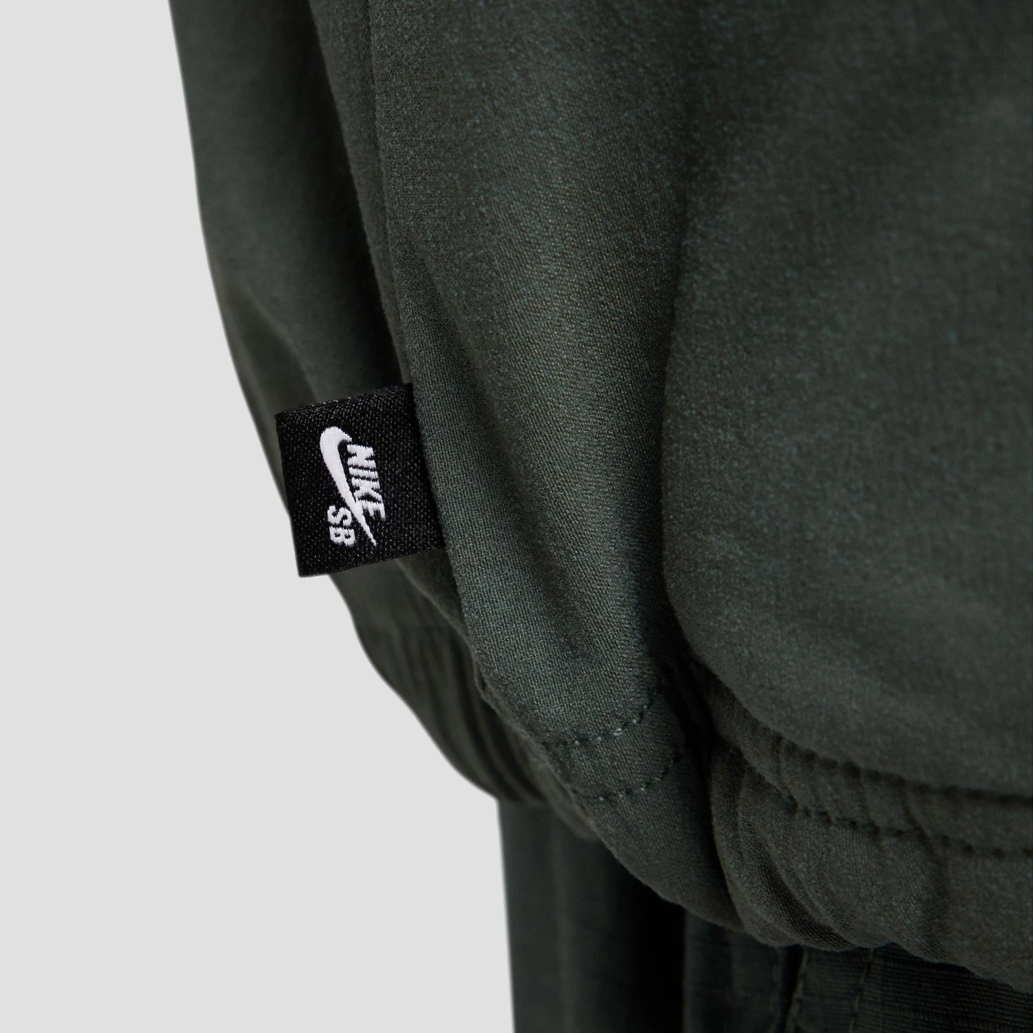 Nike SB Anorak Skate Jacket Vintage Green / Oil Green 3 Nike SB Anorak Skate Jacket Vintage Green / Oil Green - Image 3