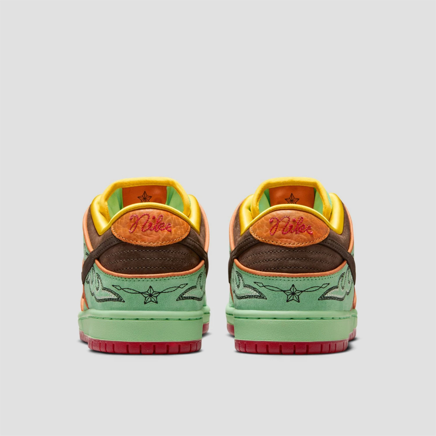 Nike SB Dunk Low Pro Skate Shoes Tourmaline / Baroque Brown-Monarch 4 Nike SB Dunk Low Pro Skate Shoes Tourmaline / Baroque Brown-Monarch - Image 4