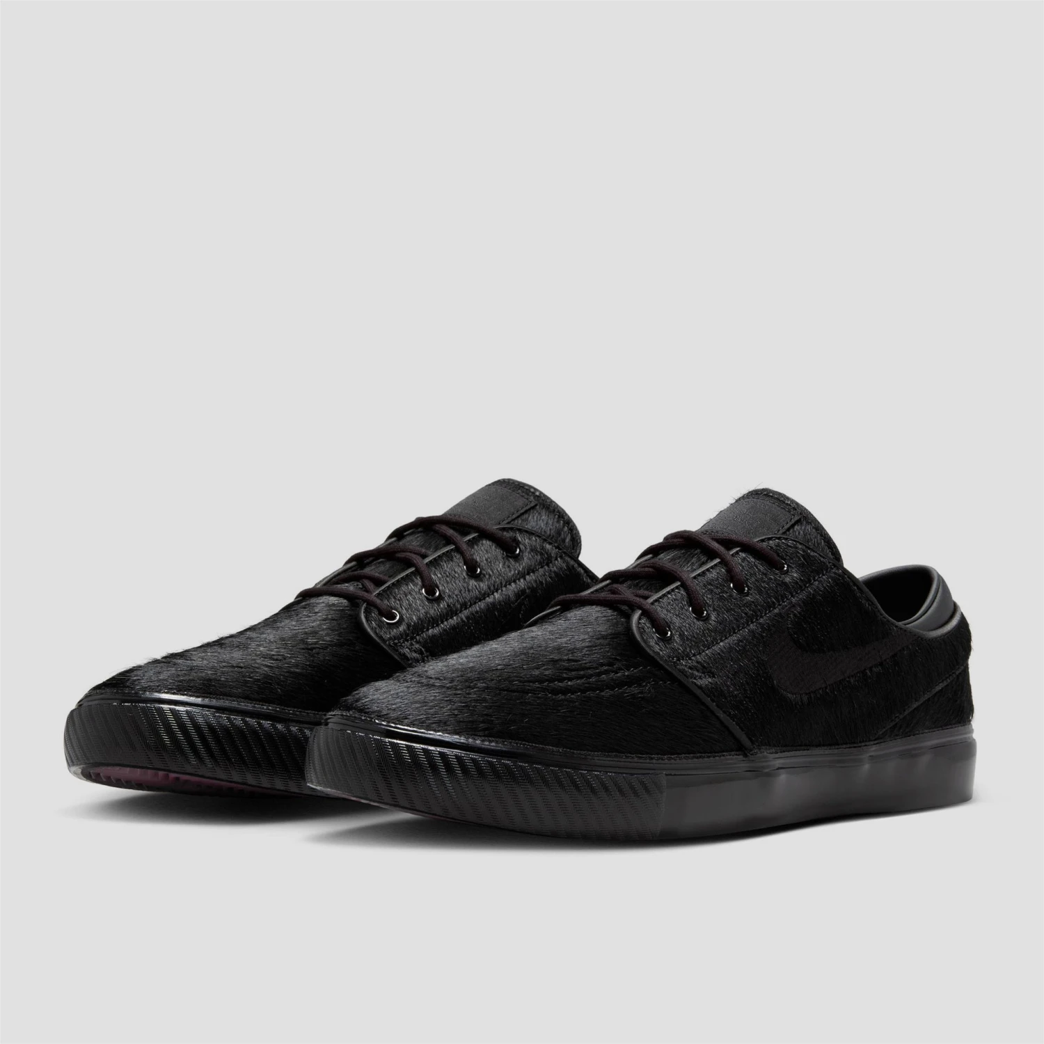 Nike SB Zoom Janoski OG+ SE Skate Shoes Black / Black / Off Noir / Black 2 Nike SB Zoom Janoski OG+ SE Skate Shoes Black / Black / Off Noir / Black - Image 2