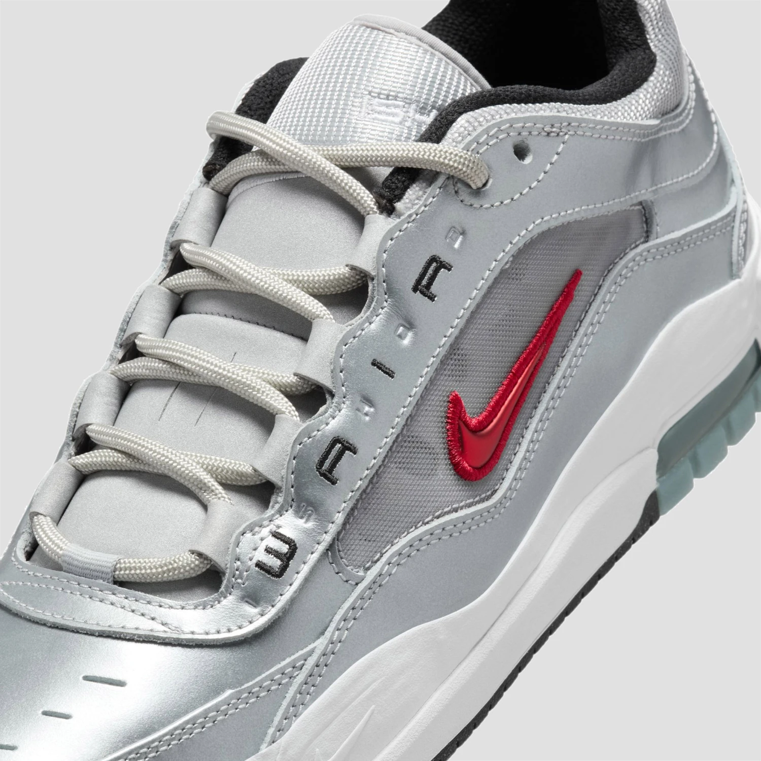Nike SB Air Max Ishod Premium Skate Shoes Metallic Silver / Varsity Red 6 Nike SB Air Max Ishod Premium Skate Shoes Metallic Silver / Varsity Red - Image 6