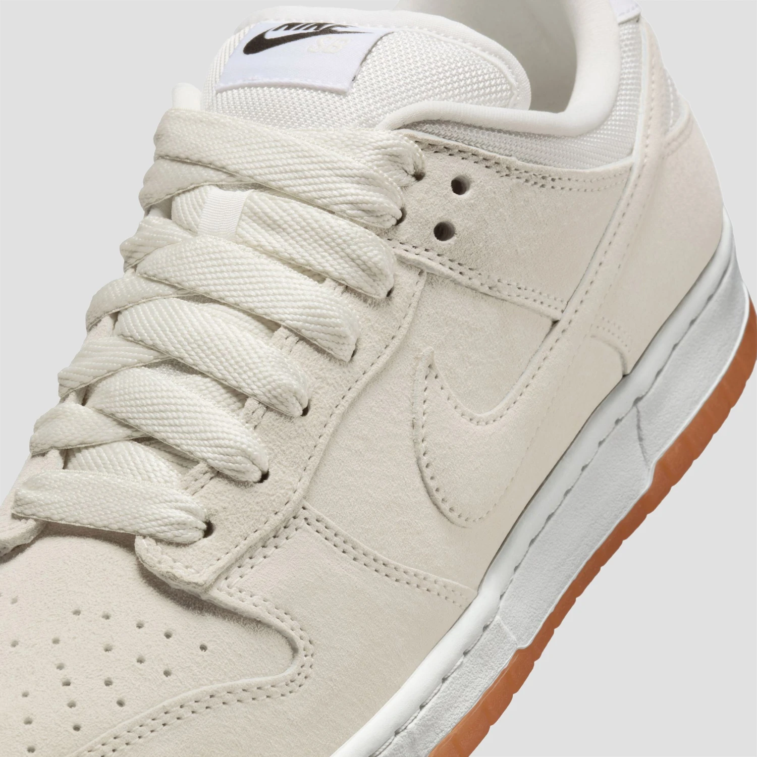 Nike SB Dunk Low Pro B Skate Shoes Pale Ivory / Pale Ivory / Summit White / White 9 Nike SB Dunk Low Pro B Skate Shoes Pale Ivory / Pale Ivory / Summit White / White - Image 9