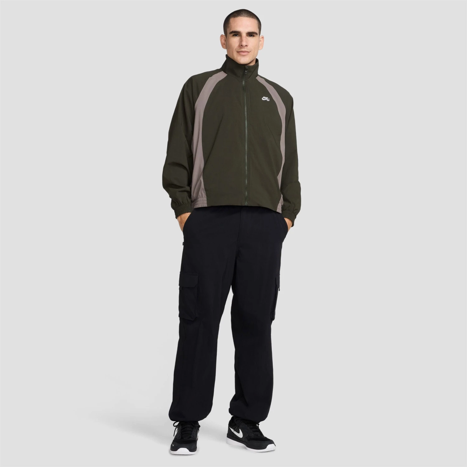 Nike SB Full-Zip Woven Jacket Sequoia / Cave Stone / White 8 Nike SB Full-Zip Woven Jacket Sequoia / Cave Stone / White - Image 8