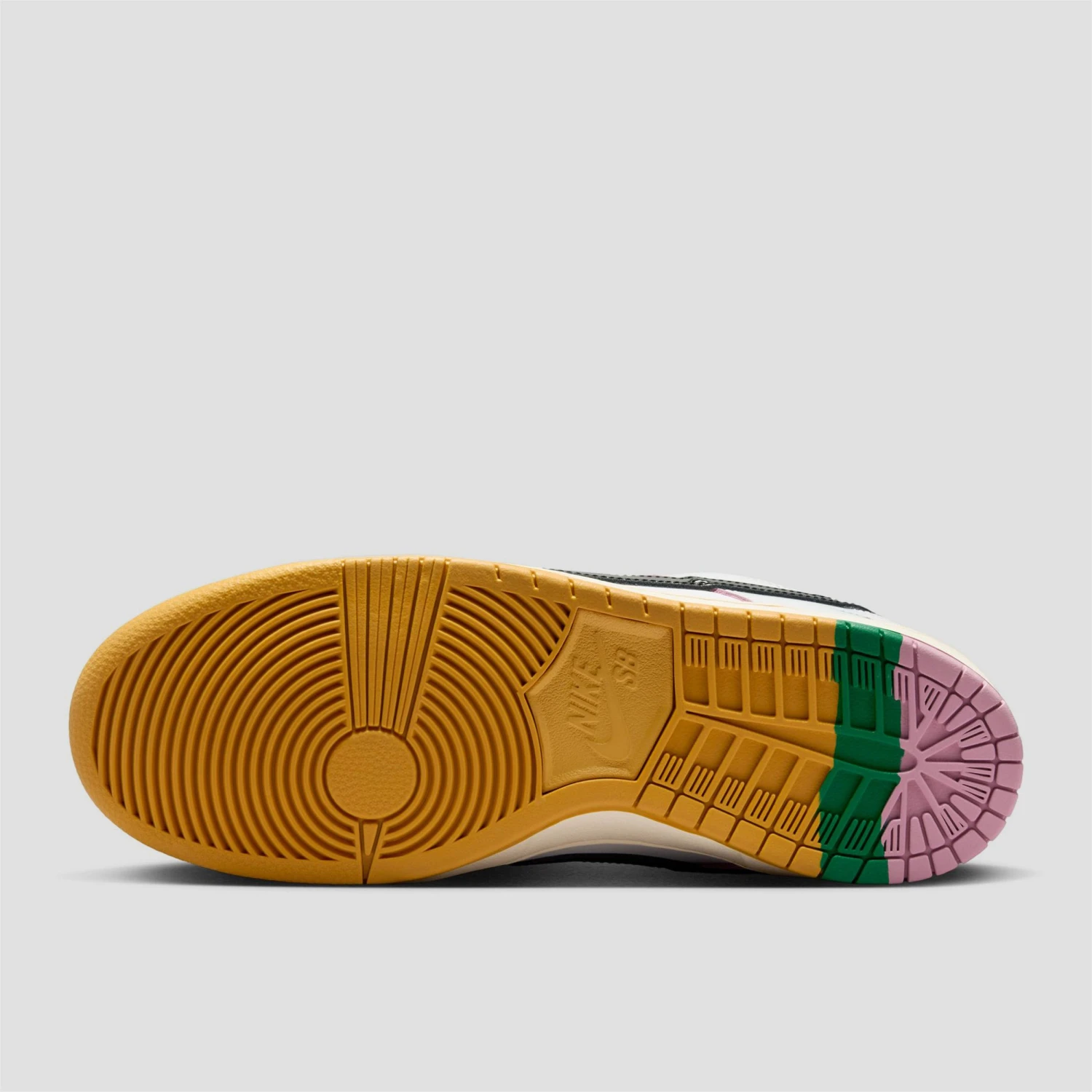 Nike SB CSEF Dunk Low Pro Summit White / Black / White / Iron Grey 6 Nike SB CSEF Dunk Low Pro Summit White / Black / White / Iron Grey - Image 6