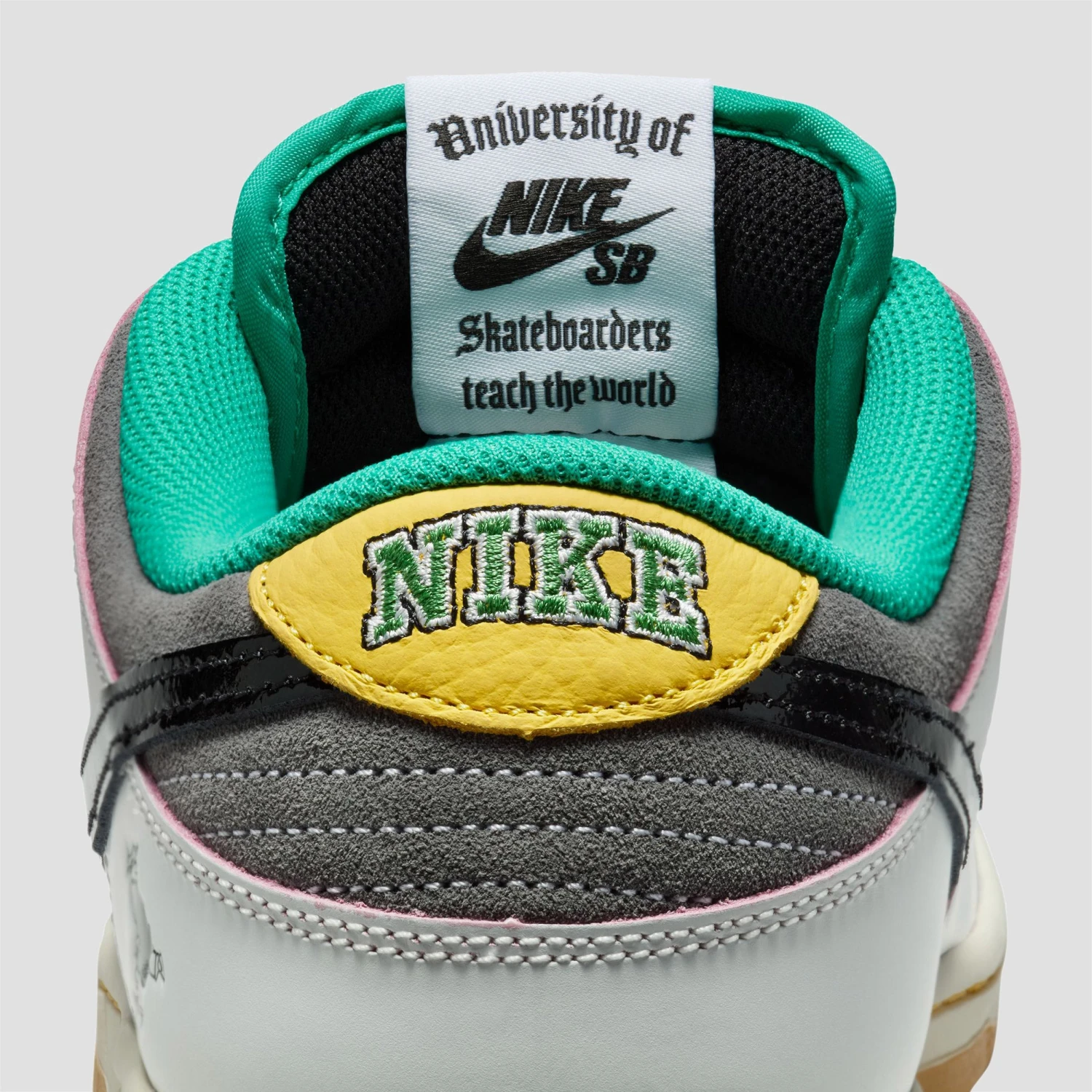 Nike SB CSEF Dunk Low Pro Summit White / Black / White / Iron Grey 11 Nike SB CSEF Dunk Low Pro Summit White / Black / White / Iron Grey - Image 11