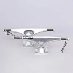 Krux 9 DLK K5 Standard Polished Skateboard Trucks Silver (Pair)