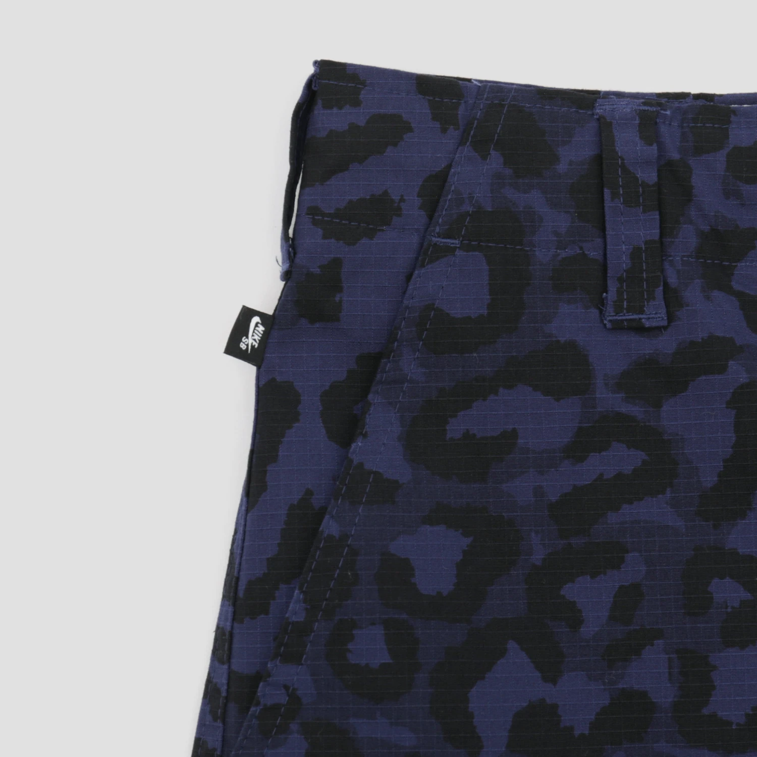 Nike SB Kearny Cargo Short AOP Midnight Navy 2 Nike SB Kearny Cargo Short AOP Midnight Navy - Image 2