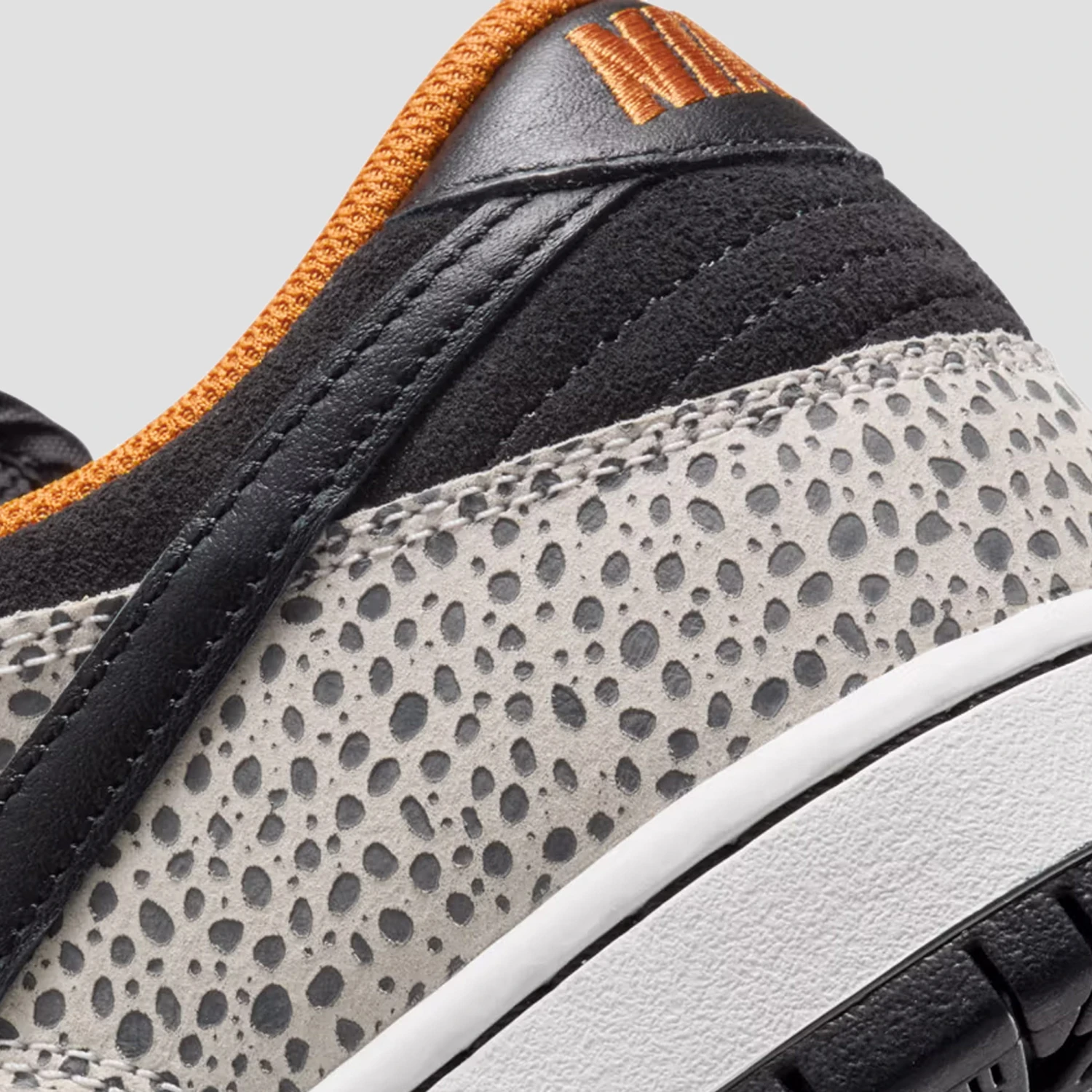 Nike SB Electric Pack Dunk Low Pro Electric Skate Shoes Phantom / Black / Monarch 6 Nike SB Electric Pack Dunk Low Pro Electric Skate Shoes Phantom / Black / Monarch - Image 6