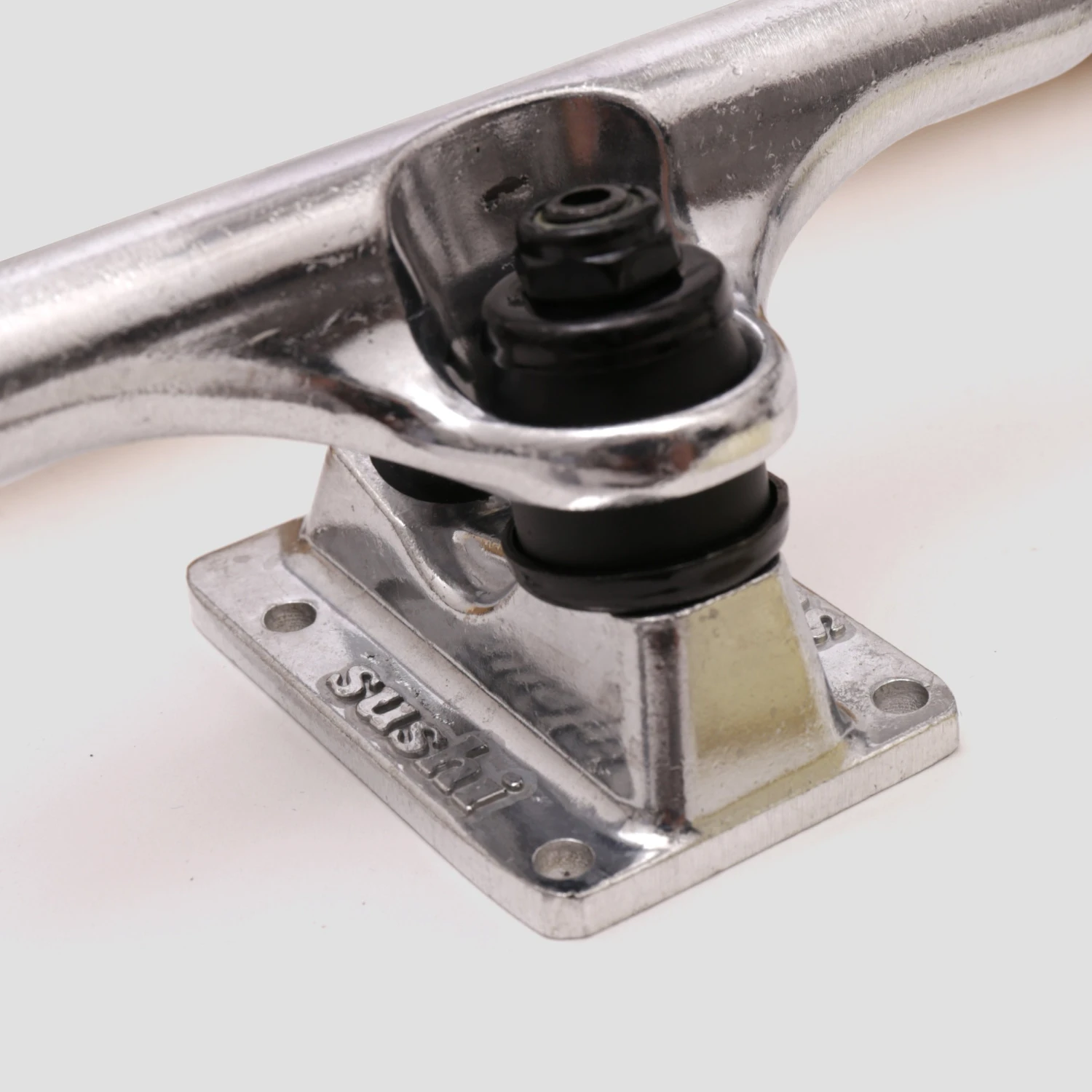 Sushi 8.5 Undercarriage Kit 54mm Wheels Silver 3 Sushi 8.5 Undercarriage Kit 54mm Wheels Silver - Image 3