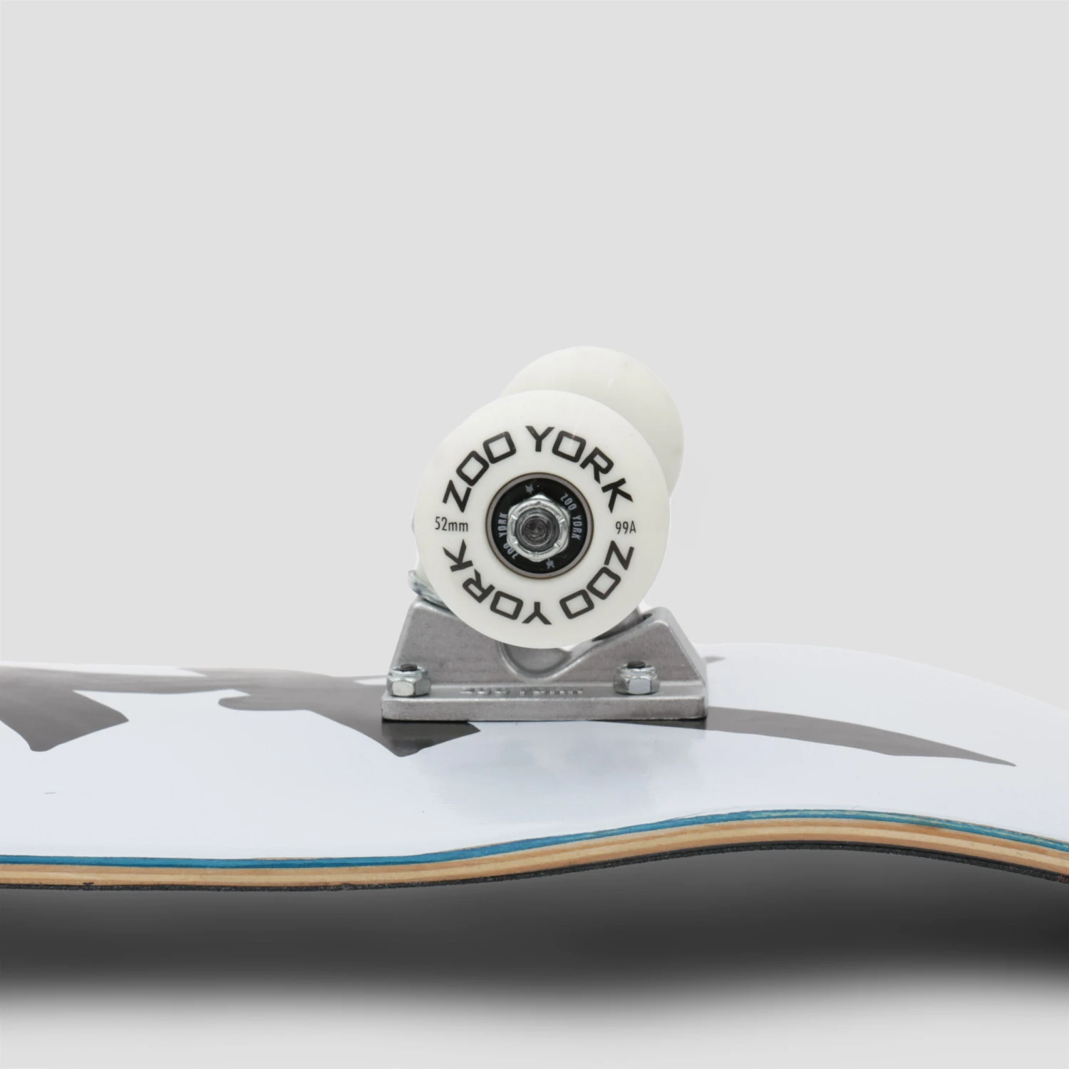 Zoo York 8.0 OG 95 Tag Complete Skateboard White / Black 2 Zoo York 8.0 OG 95 Tag Complete Skateboard White / Black - Image 2